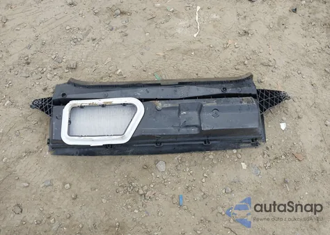 2023 Tesla Model Y Awd/Long Range Dual Motor All-Wheel Drive из США, поврежденный, VIN 7SAYGDEE8PA110476